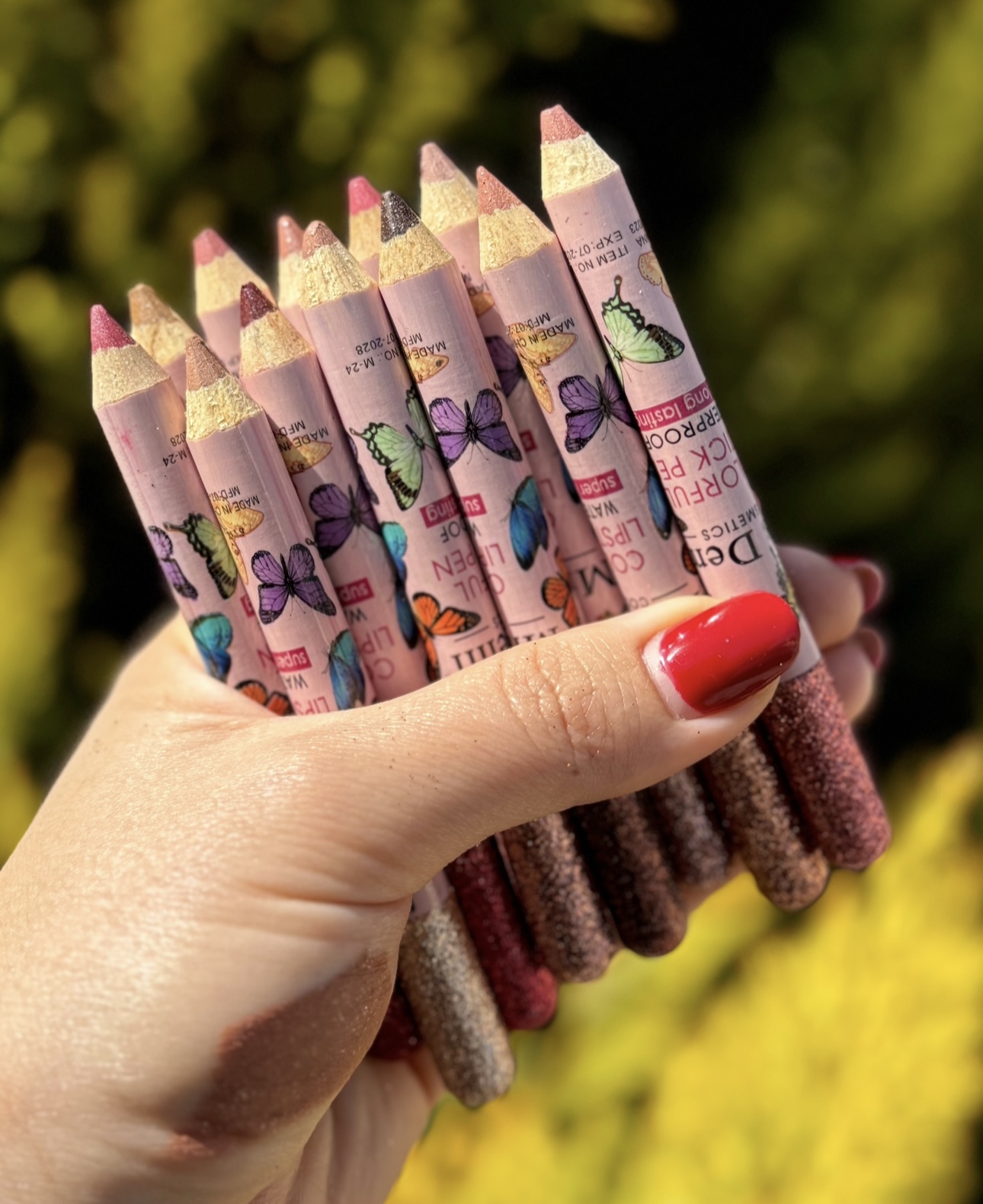 IMG_5990 رژ مدادی گلیتری میس دمی