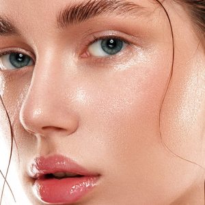 چگونه از چرب شدن آرایش در طول روز جلوگیری کنیم؟